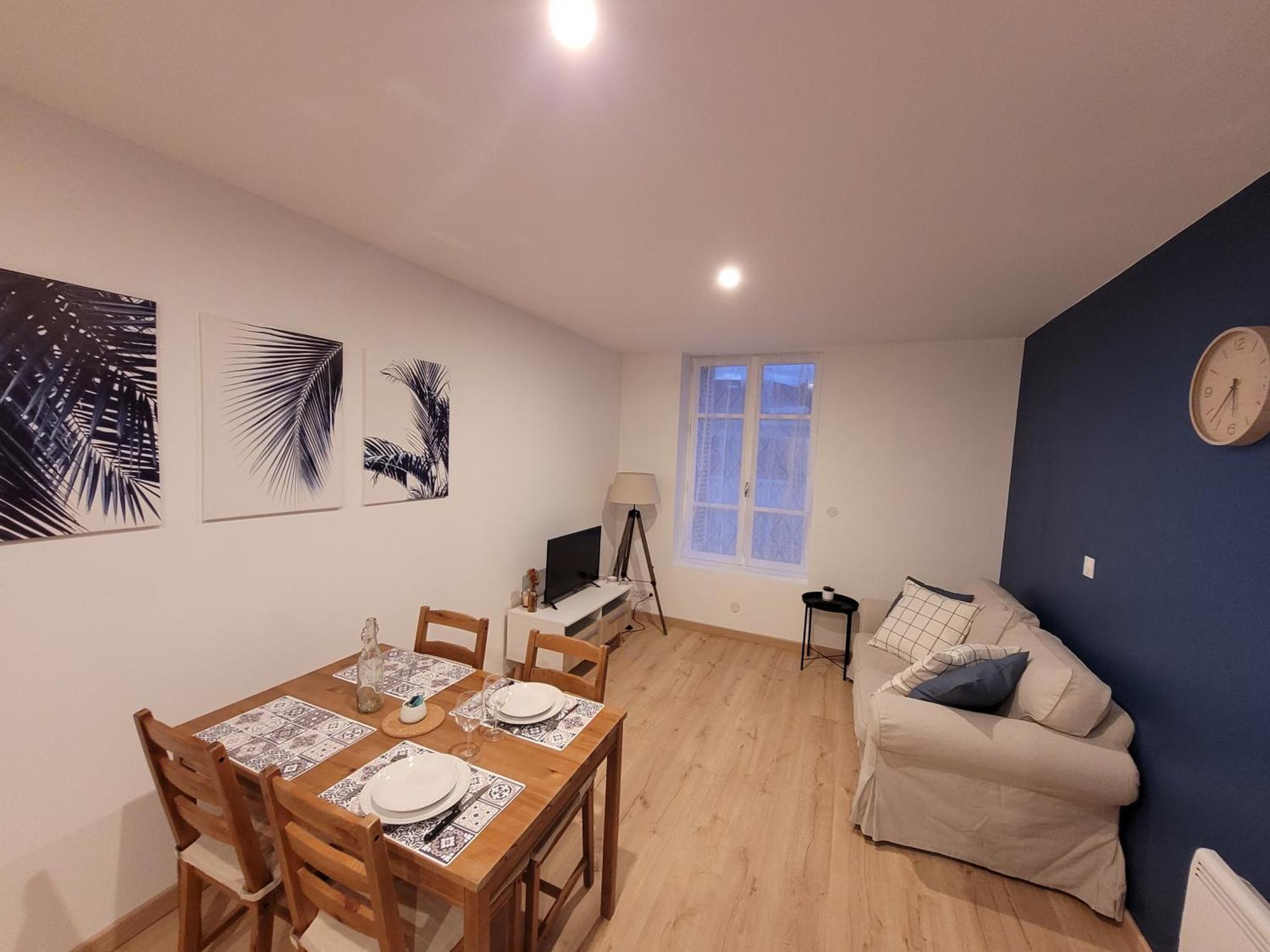 T2 Spacieux Centre-Ville Feurs Ngoại thất bức ảnh